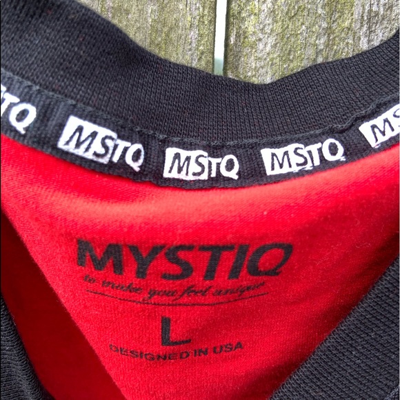 #08 Graphic Tee - Picture 3 of 4